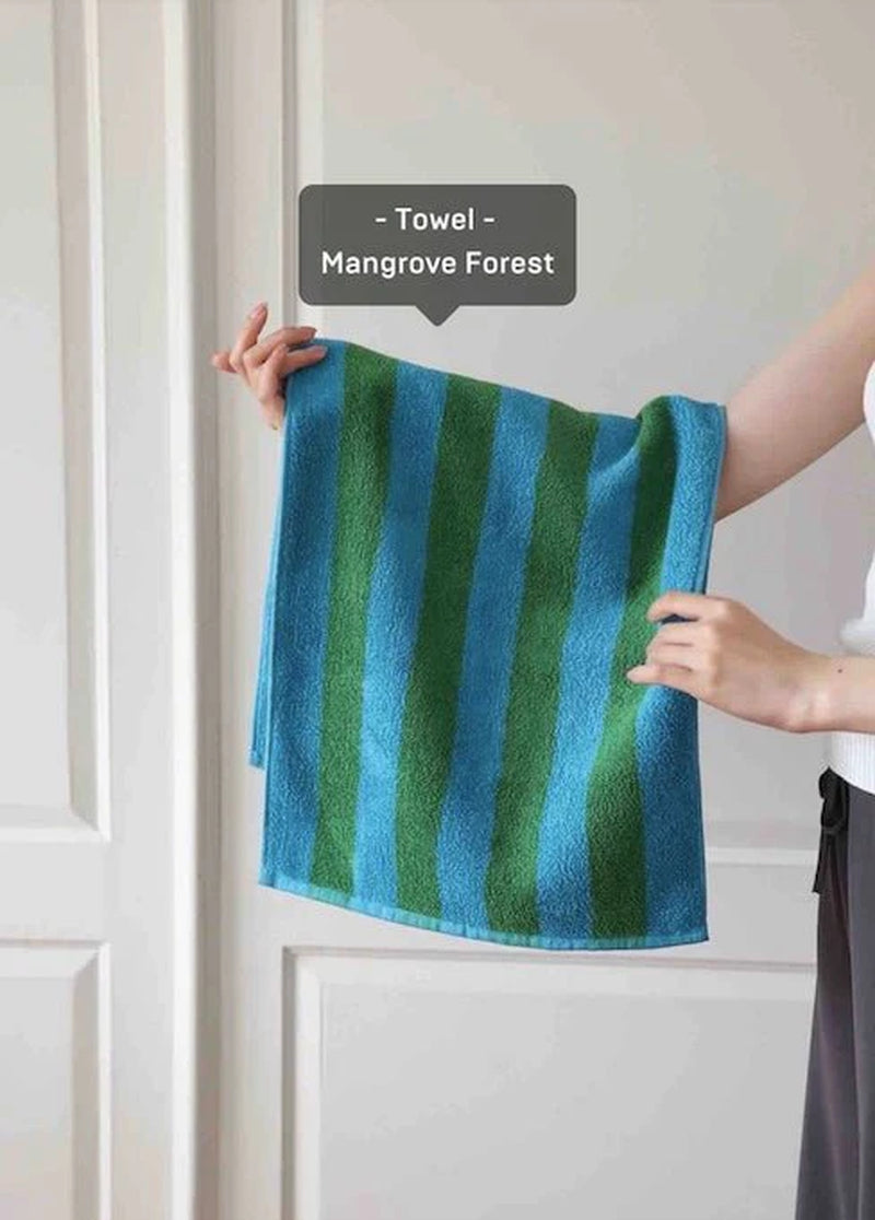 Ultra Soft Absorbent Retro Stripe Bath Towel - 100% Organic Premium Combed Cotton