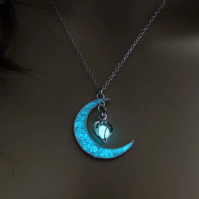 Moon Glowing Necklace