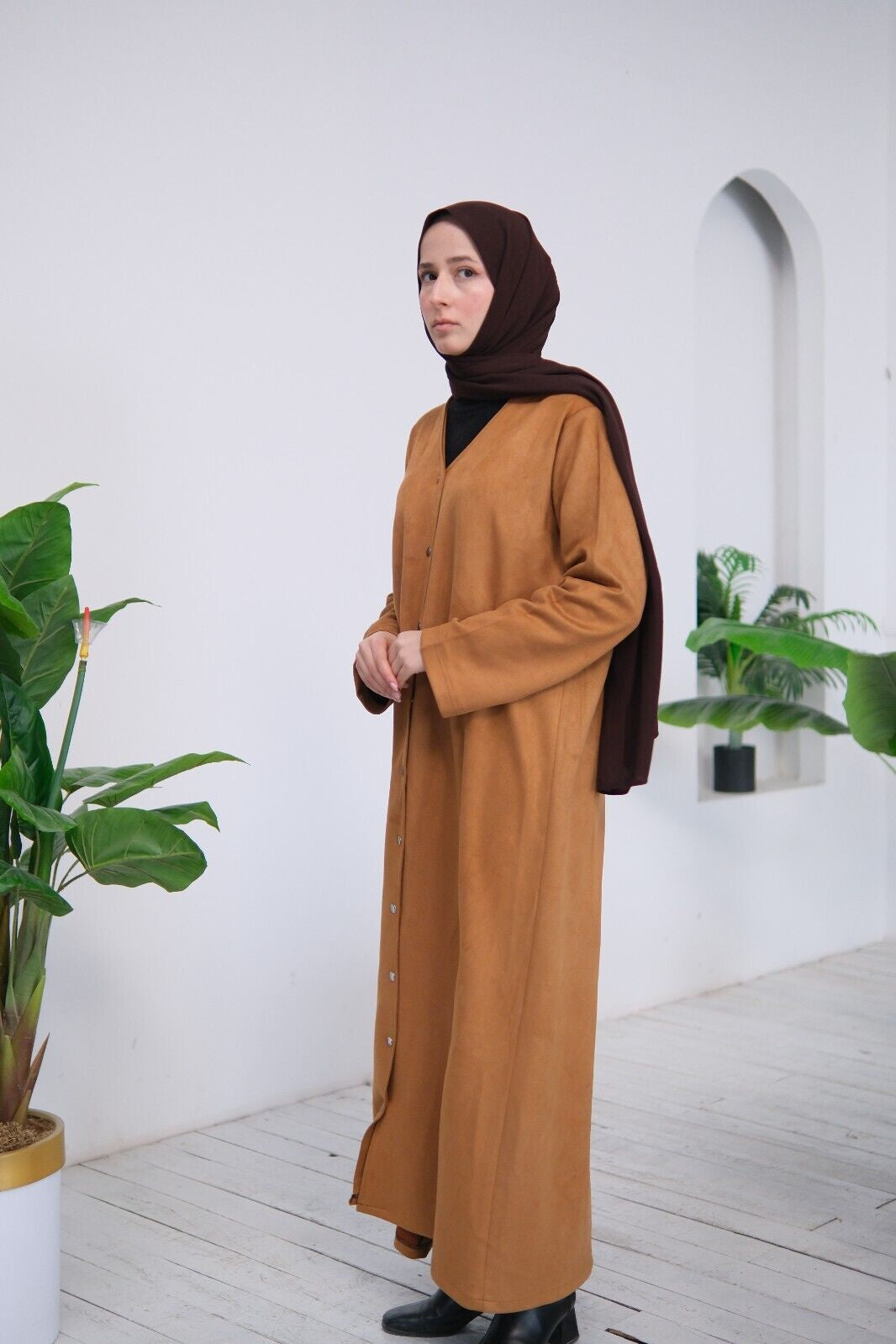Milena Suede Abaya – Elegant Grade 1 Suede Fabric