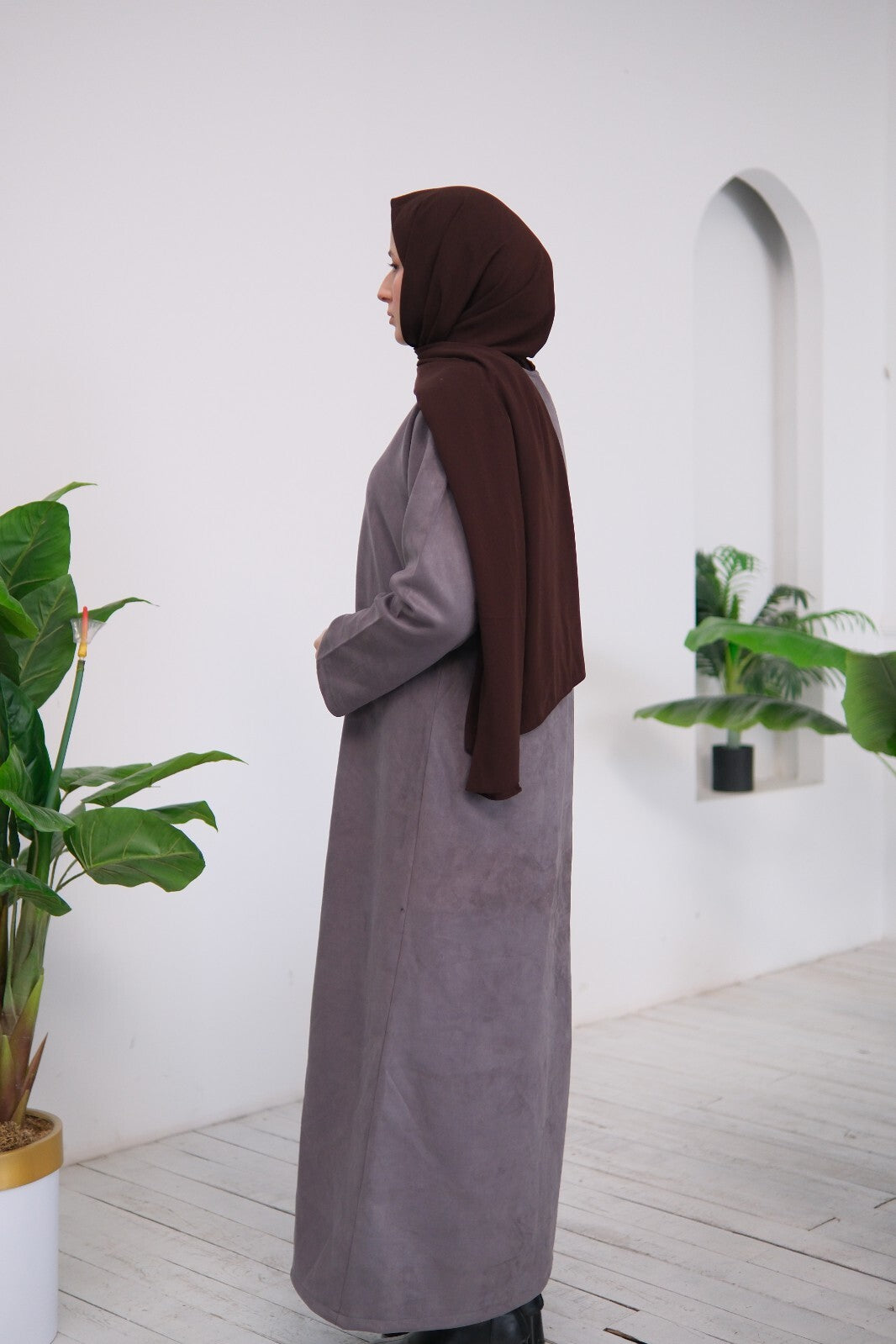 Milena Suede Abaya – Elegant Grade 1 Suede Fabric
