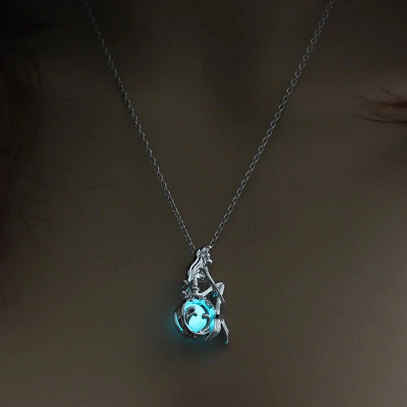 Moon Glowing Necklace