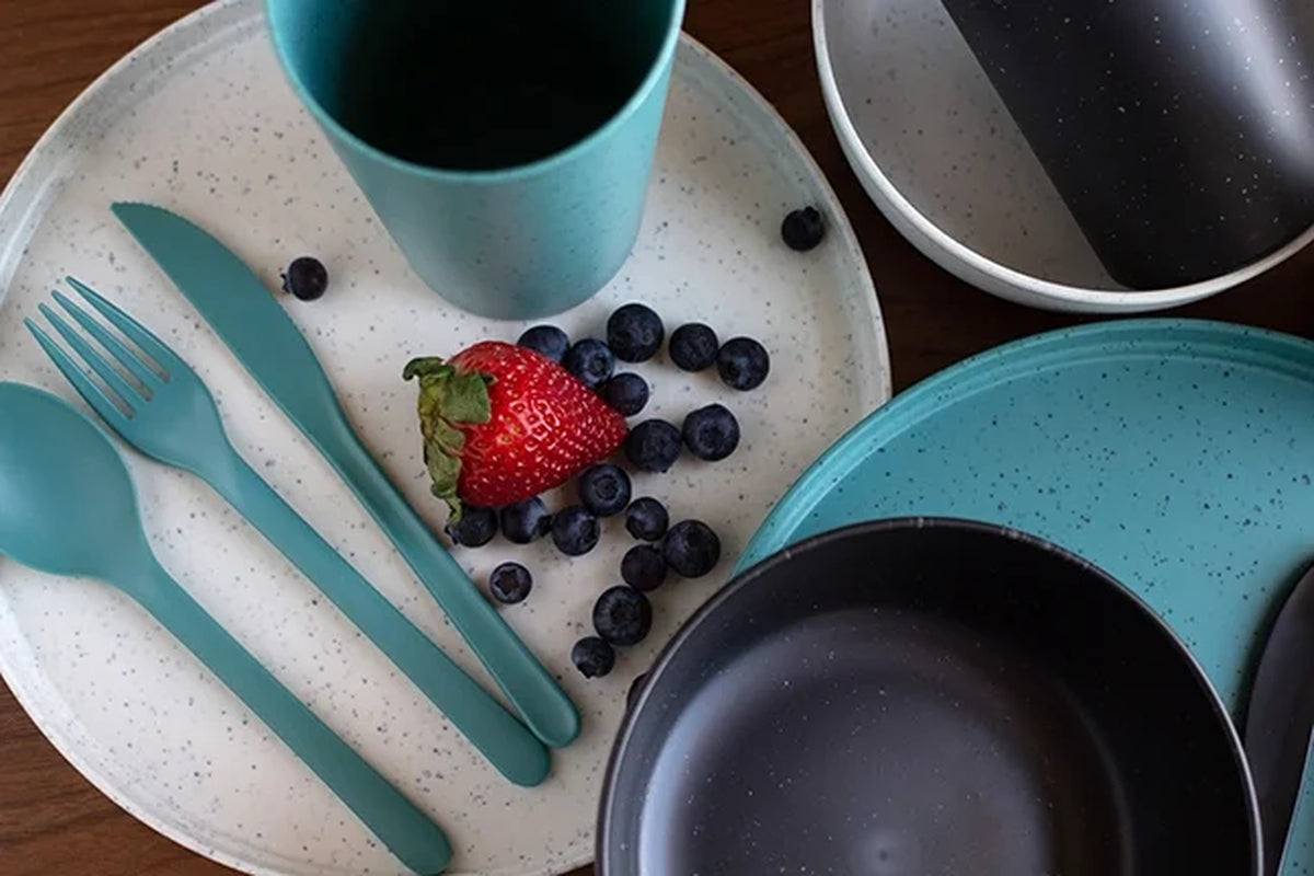 Mainstays 28-Piece Eco-Friendly Recycled Plastic Dinnerware Set