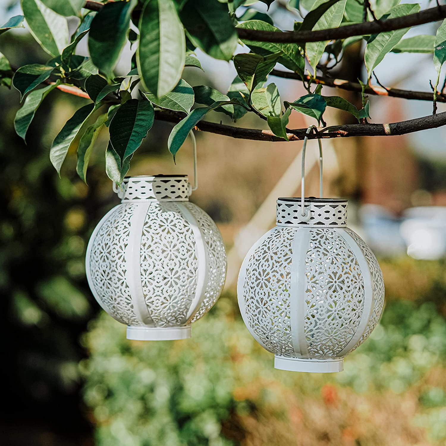 Outdoor Solar Lanterns – 2 Pack Retro Hollow Metal Hanging Lights for Garden & Patio