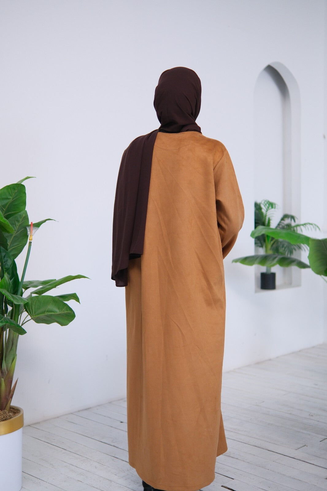 Milena Suede Abaya – Elegant Grade 1 Suede Fabric