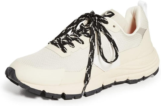 Veja Dekkan Low-Top Sneakers – Sporty Design with Signature V Detail and Innovative Materials